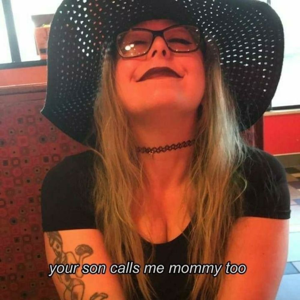 Meet your Posher, Ashly